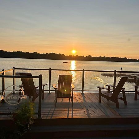 Merland Park Minnow Motel Picton Luaran gambar